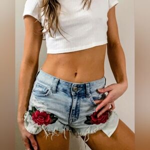 American Eagle Super Stretch Flloral Embroidered Denim Shorts